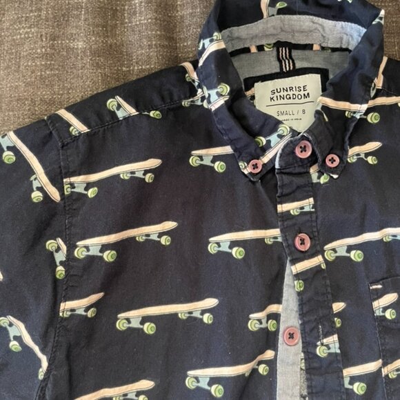 Sunrise Kingdom Kids Skateboard Button Down Navy Size Small/8 - Picture 2 of 8